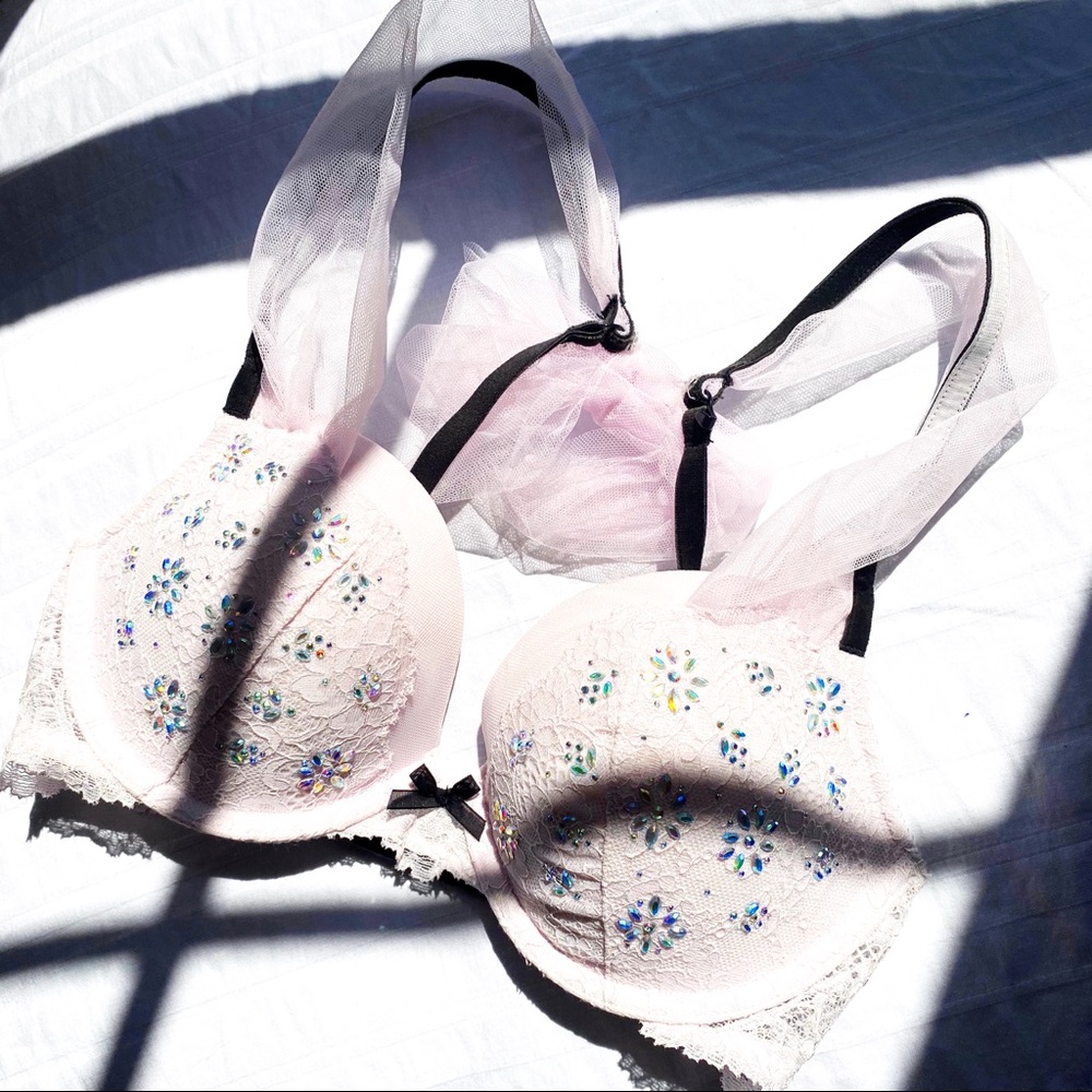 Victoria's Secret Light Pink Embellished Lace Bra